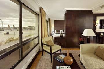 Swissotel The Howard Londen Buitenkant foto