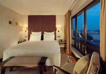 Swissotel The Howard Londen Buitenkant foto