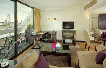 Swissotel The Howard Londen Buitenkant foto