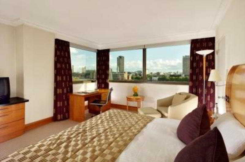 Swissotel The Howard Londen Buitenkant foto